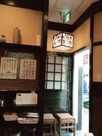 【鎌倉　もうすぐ開花する鶴岡八幡宮のハス池🪷と快適なカフェ】