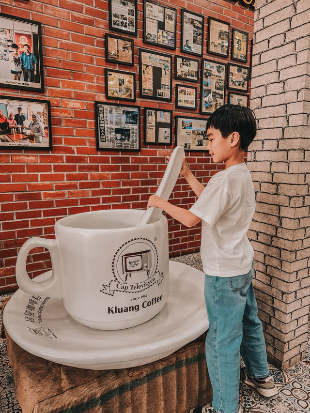 Kluang’s Coffee Charm – A Chill Stop at The Kopi Factory Café 