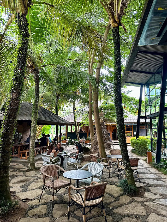 Santé RÜSTERS: Bali’s Elegant Escape for Food & Wine