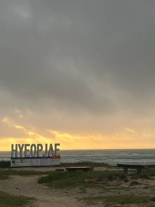 🌊 Jeju Island Bliss — Seaside Walks & Soulful Bites 🍲⛅