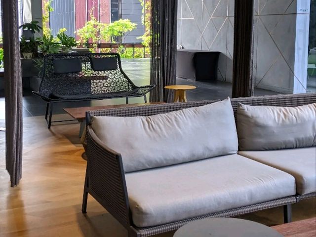 The Living Tower – My Green Escape at Oasia Hotel Downtown Singapore
