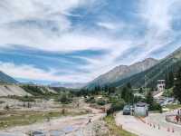 Duku Highway: Traversing the Tianshan, Embracing Grandeur