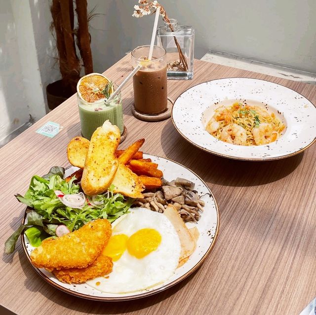 Breakfast Spot Cafe