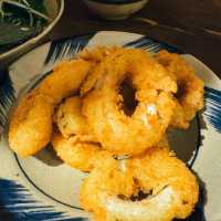 ร้านอาหารเวียดนามแท้ ห้ามพลาด Cuc Gach Restaurant