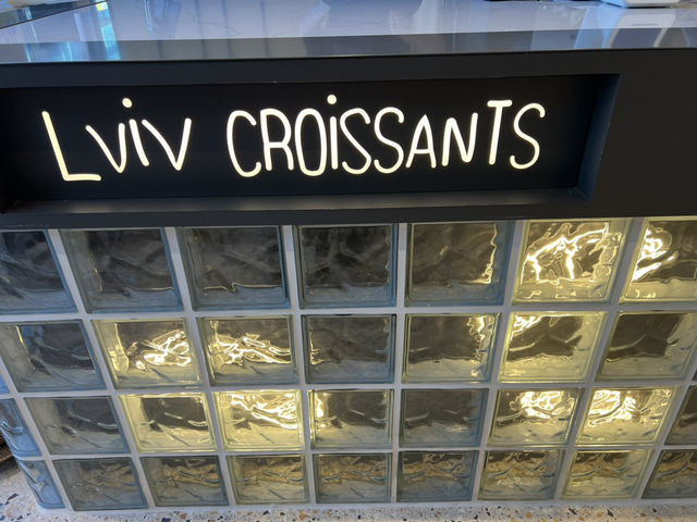 크로아상 맛집 Lviv Croissants