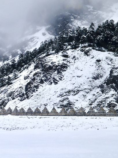 Balagezong Shangri-La ❄️🌨️ Balagezong Shangri-La ❄️🌨️