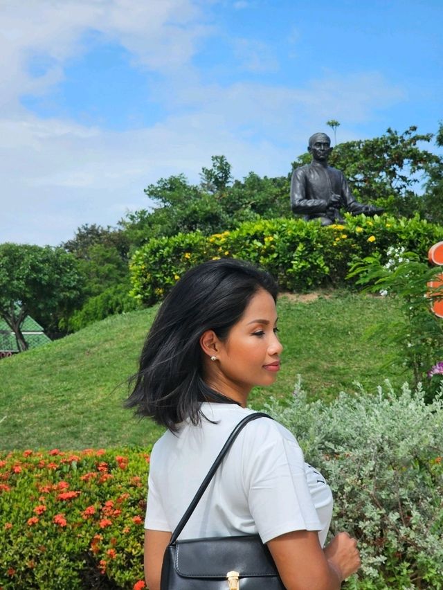 Sunthorn Phu Monument, Rayong – Honoring Thailand’s Beloved Poet