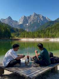 THIS SECRET ABOUT SWIMMING IN LAKE JASNA WILL BLOW YOUR MIND!