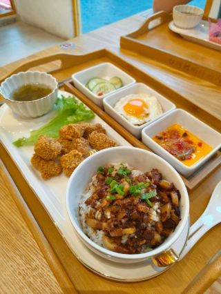 Pangsit Lembut & Ayam Renyah di KL