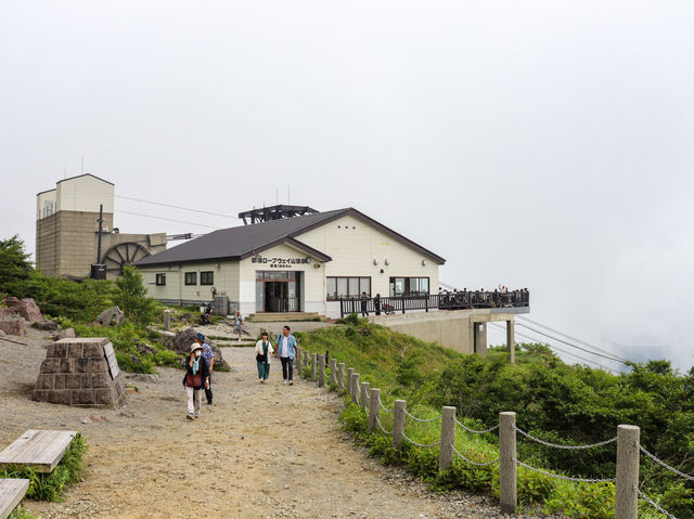 【栃木県】那須高原を眼下に見渡す自然百景『那須岳』
