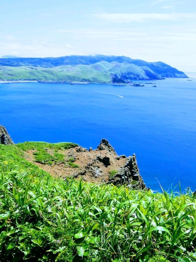 夏の礼文島で花と海と緑の絶景トレッキング 夏の礼文島で花と海と緑の絶景トレッキング