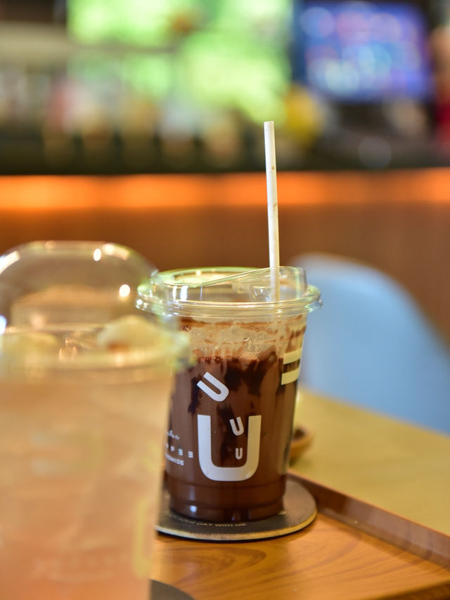 ลุงเปี๊ยกคาเฟ่ ร้านสุดฮิตของคนตากใบ ลุงเปี๊ยกคาเฟ่ ร้านสุดฮิตของคนตากใบ