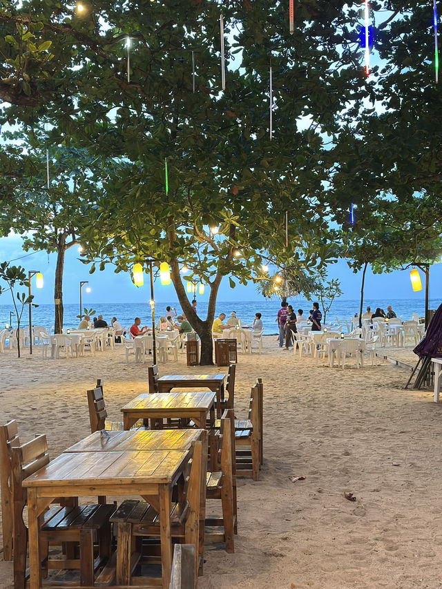 หาดในยาง “วิวเครื่องบิน + เสียงคลื่นชื่นใจ หาดในยาง “วิวเครื่องบิน + เสียงคลื่นชื่นใจ