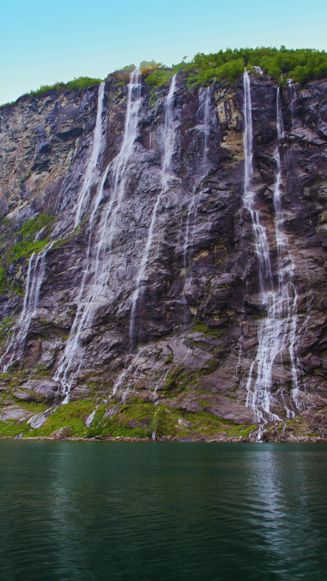 เกรเนดา เกาะเครื่องเทศแห่งแคริบเบียนที่ต้องหลงรัก  เกรเนดา เกาะเครื่องเทศแห่งแคริบเบียนที่ต้องหลงรัก