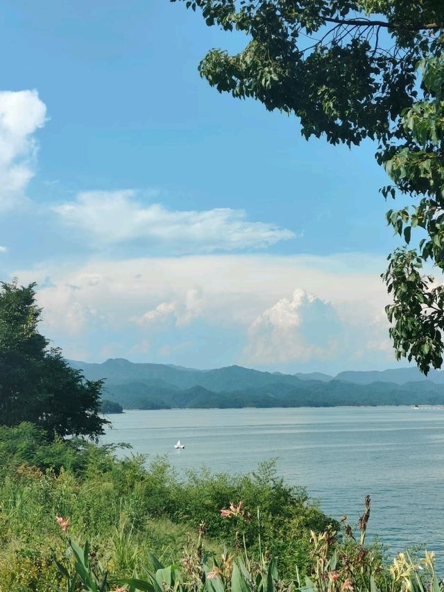 Qiandao Lake Secrets: From Hidden Cities to Island Views