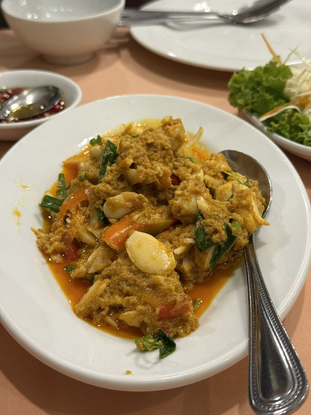プーケット伝統の味を未来に紡ぐ:Raya Restaurant プーケット伝統の味を未来に紡ぐ:Raya Restaurant