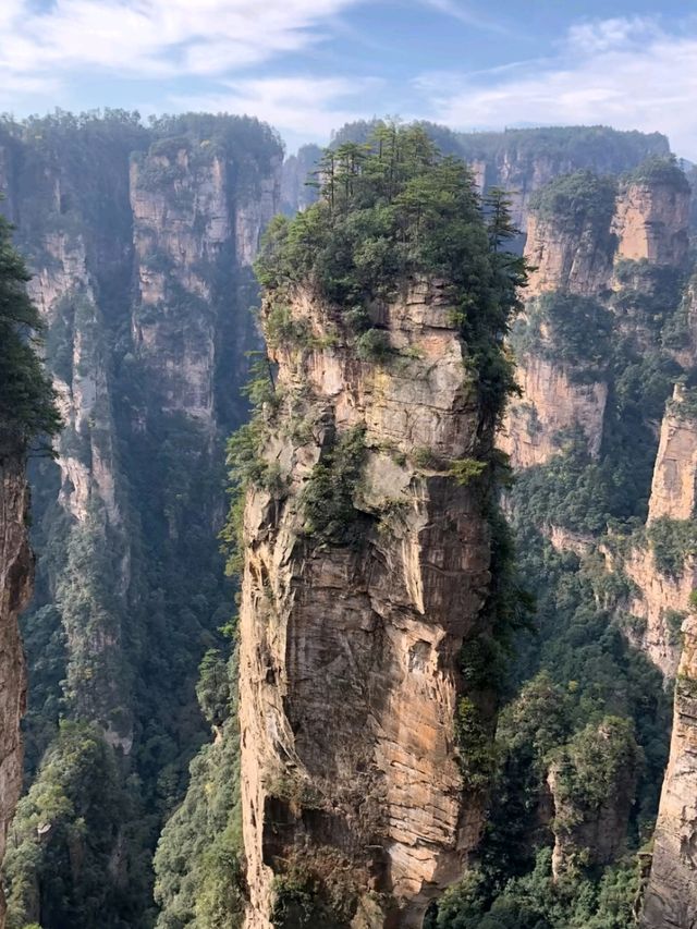 Mystical Peaks & Cloud Kingdoms: The Magic of Zhangjiajie