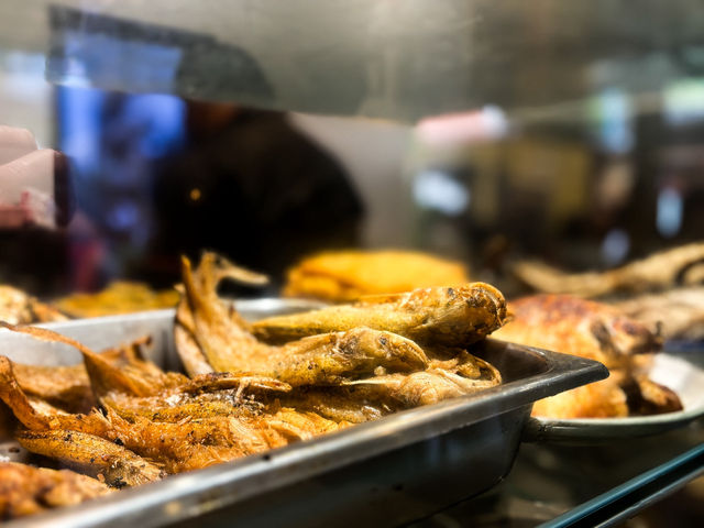 🇰🇭 Romdeng Restaurant ភោជនីយដ្ឋាន​ រំដេង​ 
