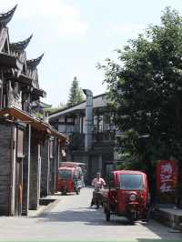 都江堰一日遊攻略：離堆公園、古城漫步與鏡面書閣