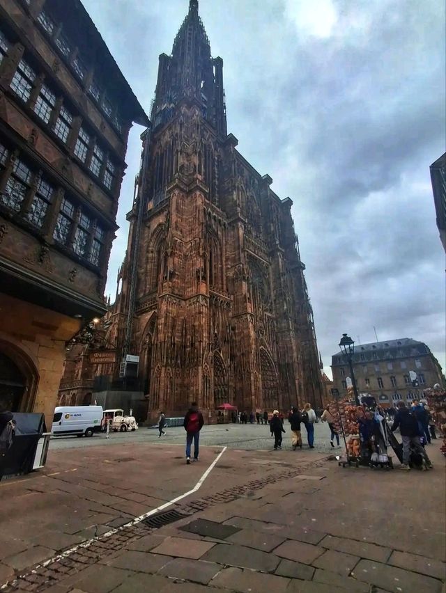 🌸 A Stroll Through Time – Autumn Dreams in Petite-France 🌸 A Stroll Through Time – Autumn Dreams in Petite-France