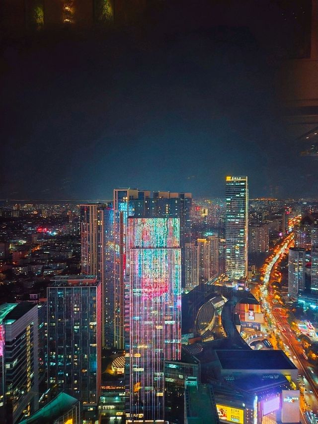 칭다오 더 웨스틴 이그제큐티브 라운지에서 즐기는 여유로운 밤