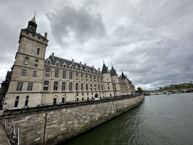 法國 🏰 巴黎古監獄 Conciergerie