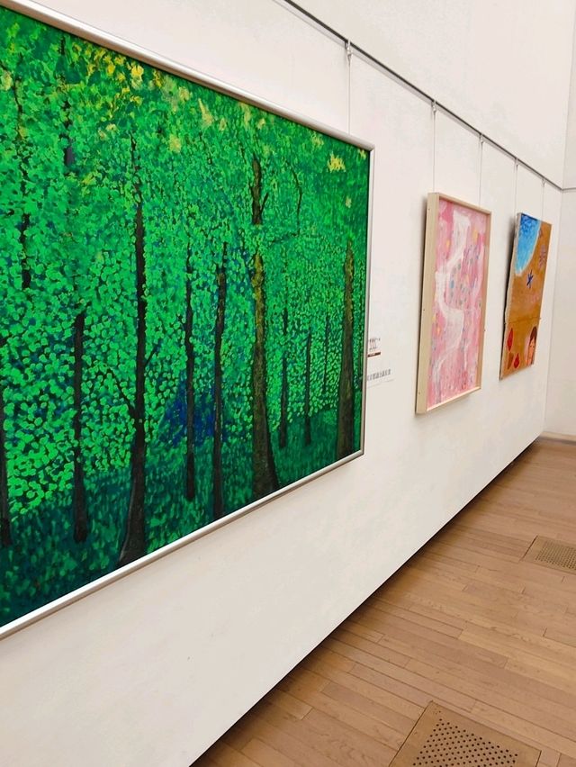 東京國立新美術館 光影與幾何之美 東京國立新美術館 光影與幾何之美