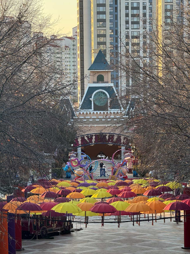 Clocktower Square Vibes🕰️ Clocktower Square Vibes🕰️