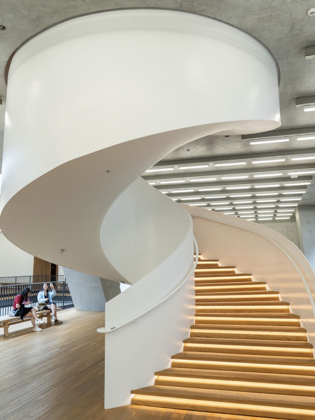 Must Visit Hong Kong Art Museum 