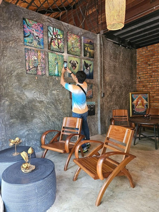 Kabur dari panas dan cari yang adem-adem... Masuk ke Hutan Himmapan yang mistis di "Dan Thewada" Chiang Mai!