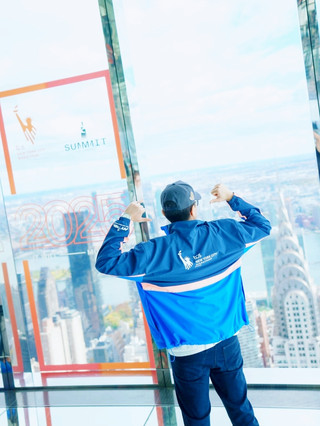 #touristtrap  

Explored New York? Let’s talk about one of the city’s absolute showstoppers: SUMMIT One Vanderbilt 💫 It’s not just another observation deck—get ready for wide-open glass floors, wild art installations, and those dizzying panoramic Manhattan views that’ll max out your camera roll 🤳

Must-See Spot: SUMMIT One Vanderbilt
Location: 45 E 42nd St, New York, NY 10017, United States  
Hours: 8:00 AM–11:59 PM (last entry 10:30 PM)

Why Go?  
This isn’t your typical view from the top. From the moment you walk in, the vibe is futuristic—mirrored walls, immersive spaces, and even the elevators feel like a ride. The glass-floor ledges? They’re adrenaline-pumping and totally IG-worthy. Hot tip: snag a ticket for sunset and watch the city paint itself in gold from 1,000 feet up. It gets crowded, so advance booking via trip.com saves headaches and costs.

Travel Hack  
Getting there is a breeze—Vanderbilt’s smack in Midtown, steps from Grand Central, so opt for the subway and avoid those taxi surges. Stash your bags before you arrive; there’s tight security and oversized bags aren’t allowed.

Foodie Note  
After your sky-high adventure, hit up a local Midtown spot—Lexington Line Diner (just a few blocks away) serves a classic New York breakfast all day if you need a snack after those views!

Wrap-Up Tips:
Bring your best lens (all that glass = epic reflections!). Wear comfy shoes—you’ll want to explore every angle. NYC weather changes fast at that height, so layer up.

#NYCViews  #TravelSmart  #SUMMITOneVanderbilt  #CityBreak  #tripdotcom 