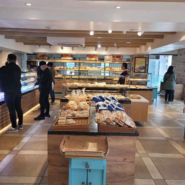 여행가는달 몽골 울란바토르의 오래된 빵집 Jur Ur House & Bakery