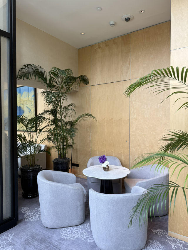 Embassy Room