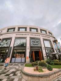 🌟 Inside the Coffee Wonderland: Shanghai Starbucks Reserve Roastery ☕✨