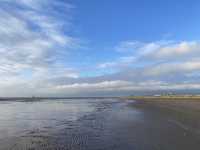 🌊 Crosby Beach Tranquil Retreat 🌅