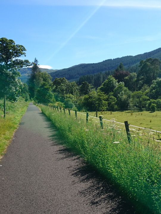 Cycling & Hiking Adventure Through the Trossachs: From Crianlarich to Glasgow