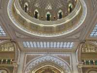 🗓️ Itinerary (Updated Day 3 – Abu Dhabi Mosque)