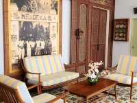 “Peranakan Charm: Insta-Worthy Boutique with Warm Service”