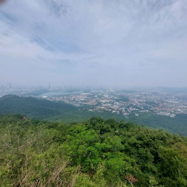 Nanjing, the Zhongshan Mountain National Park is a beautiful national park
