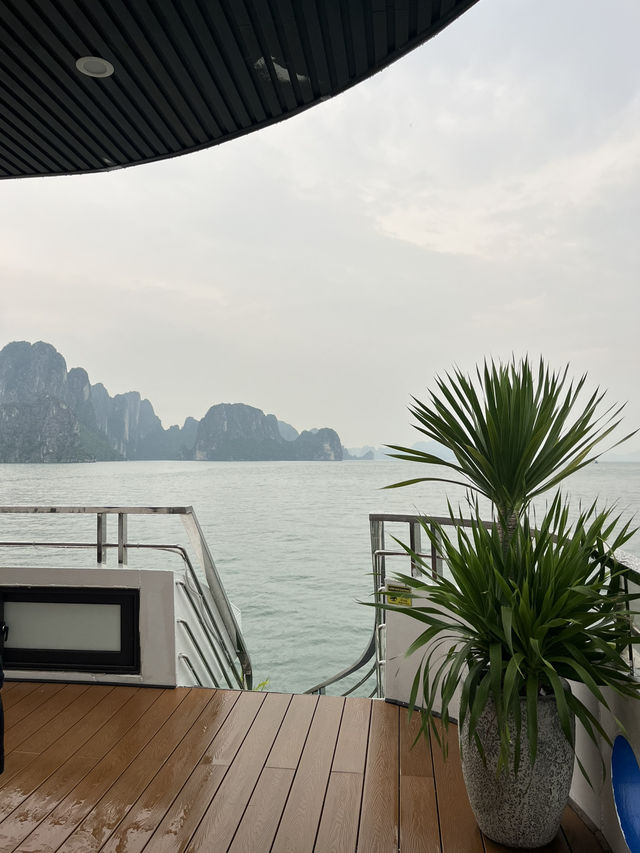 Ha Long Bay: A Hidden Wonder of the World 🌊✨