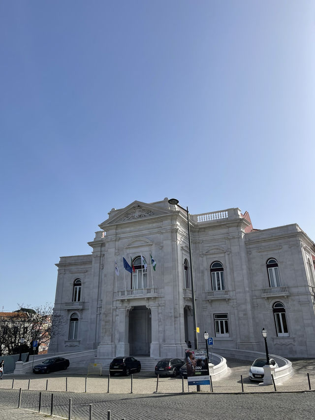 🏰 Lisbon: History, Hills & Scenic Streets