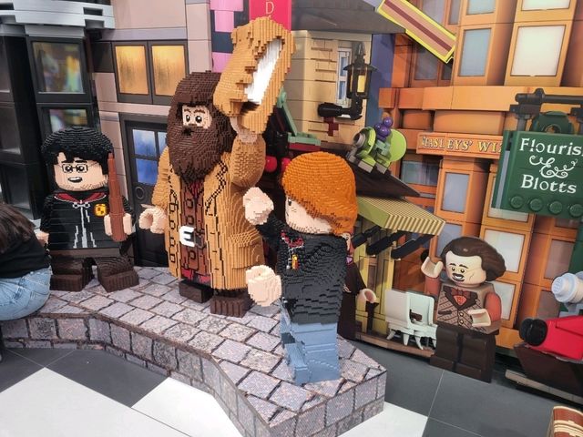 💂‍♀️Lego Store in London (Leicester square)