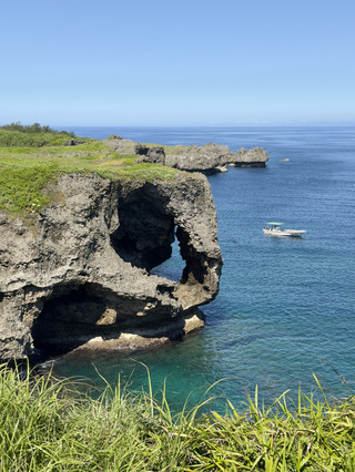 🐘Elephant Rock and the azure sea of ​​Okinawa…