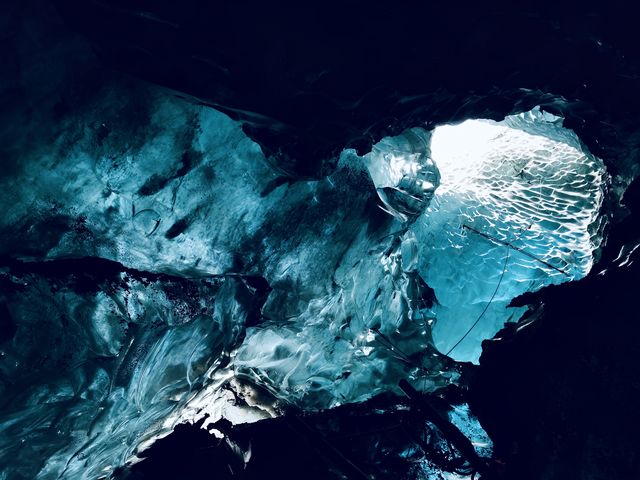 冰島藍冰洞