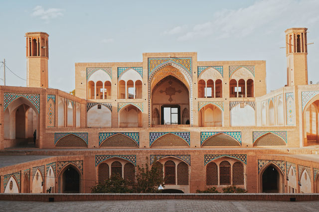 伊朗卡尚：奧高勃佐爾格清真寺