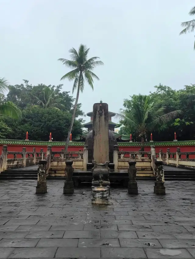 Hai Rui's Tomb