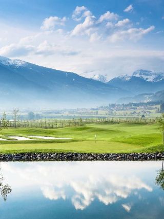 🏔️ Tyrol's Top Stays: Stock Resort Scoop! 🌟