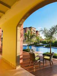 🌟✈️ Kampala's Cozy Corners: Top Hotel Picks! 🏨🍹