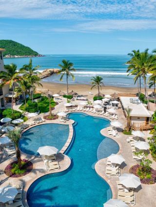 🌴 Mazatlan Magic: Top Resort Picks 🌊