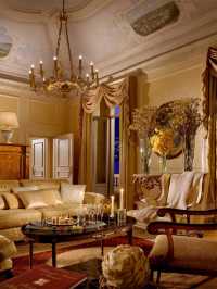 🌟 Luxe Lugano Getaways: Splendide Royal Scoop 🌟
